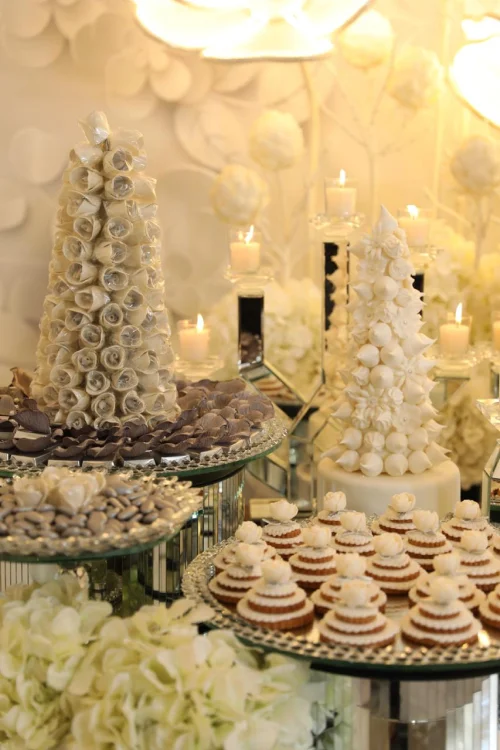 Wedding cake spread in lebanon